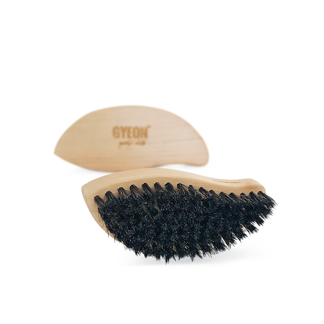 Q²M Leather Brush